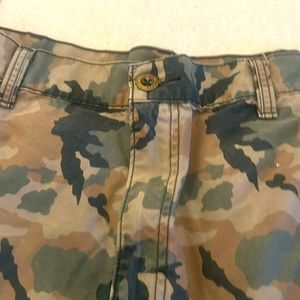 Levi Strauss  6 Pocket Cargo Shorts- Men’s